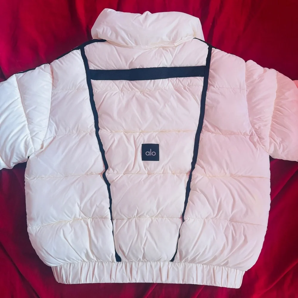 Alo Yoga Aspen Puffer | Ivory
